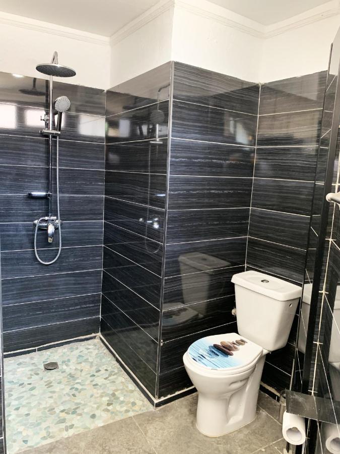 Hotel Blawa Abidjan Esterno foto