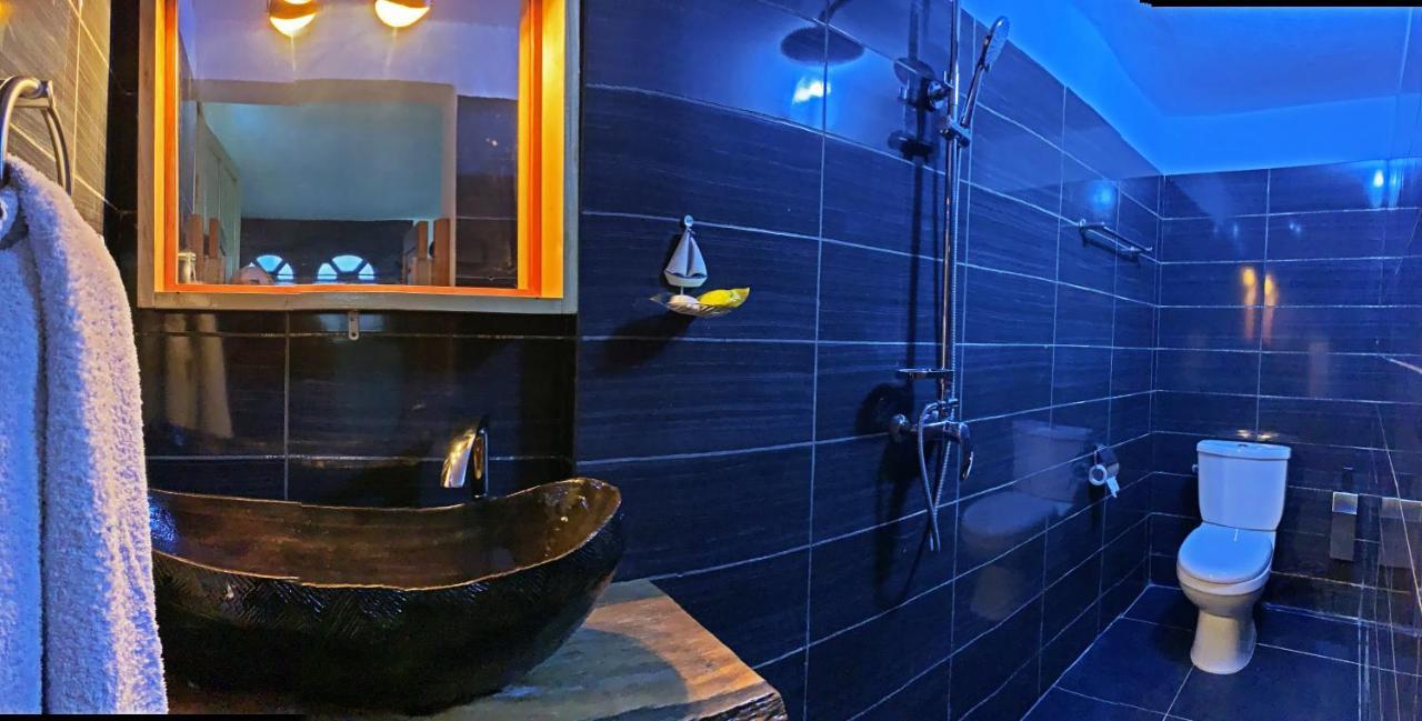 Hotel Blawa Abidjan Esterno foto